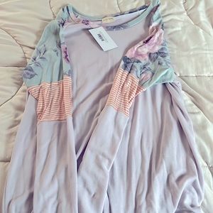 Boutique lavender long sleeve shirt. Floral and striped sleeve detail. 2x. NWT